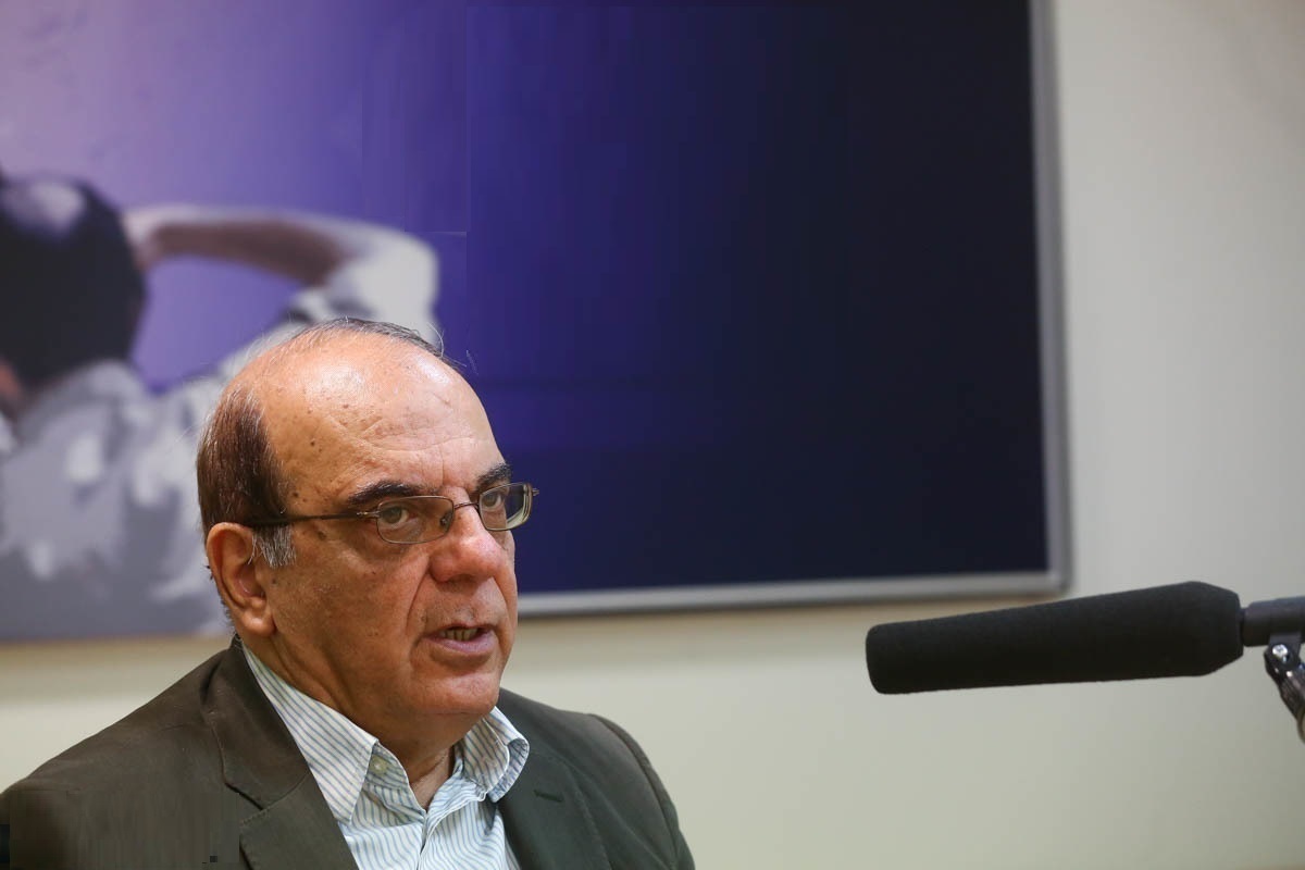 عباس عبدی: تندرو‌ها از خط قرمز‌ها رد شده‌اند؛ نمونه اش علم‌الهدی؛ حکومت برایتندرو‌ها آینده‌‎ای قائل نیست