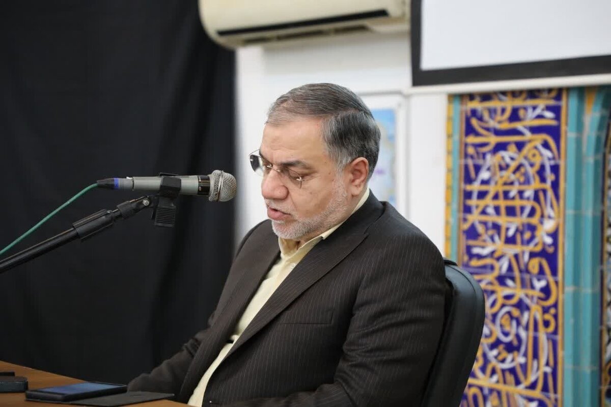 واکنش فضائلی به اینفوگرافی منتشرشده سایت رهبری در دستان نتانیاهو