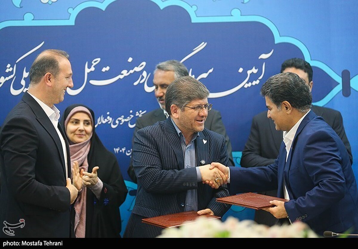واکنش عجیب راه آهن جمهوری اسلامی به حواشی سرمایه‌گذاری ۶۴ هزار میلیاردی/ مدیرعامل راه آهن از نقش بابک زنجانی بی خبر بود؟