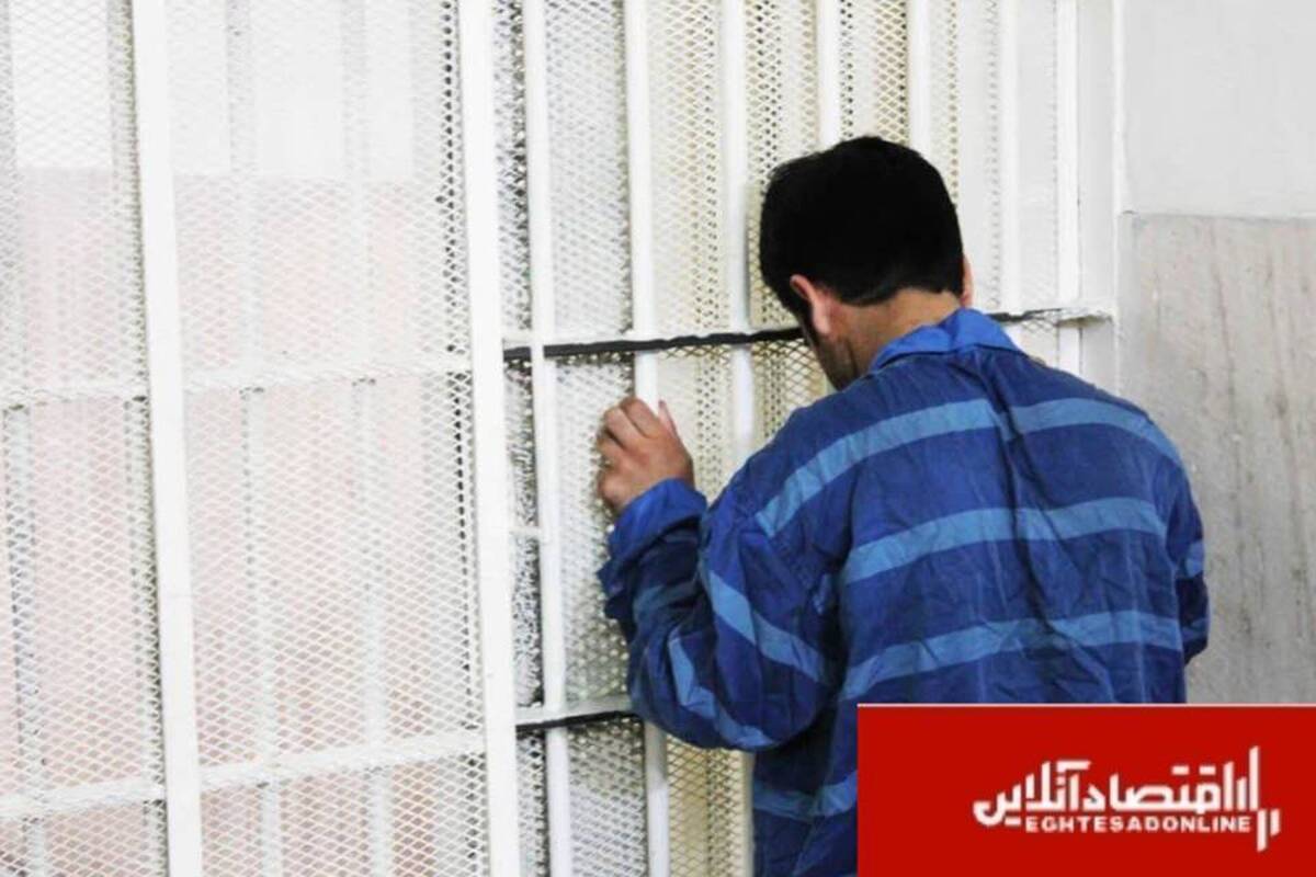 دستگیری کلاهبردار اسکیمری در البرز/ کشف ۲۴۰ عدد کارت بانکی شهروندان از متهم