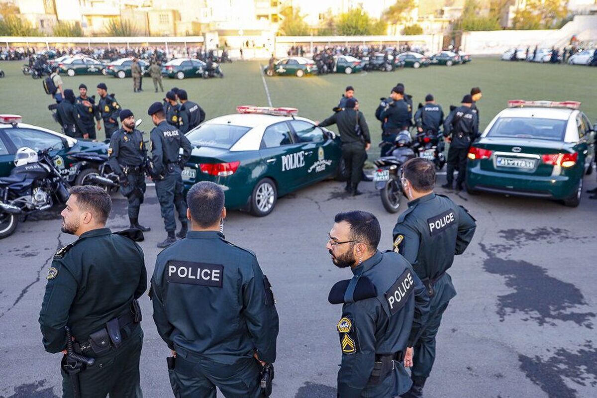 پلیس در بحث حجاب هرگز مداخله‌ای در مدارس نخواهد داشت؛ مگر پلیس بیکار است کهبخواهد در مدارس مستقر شود