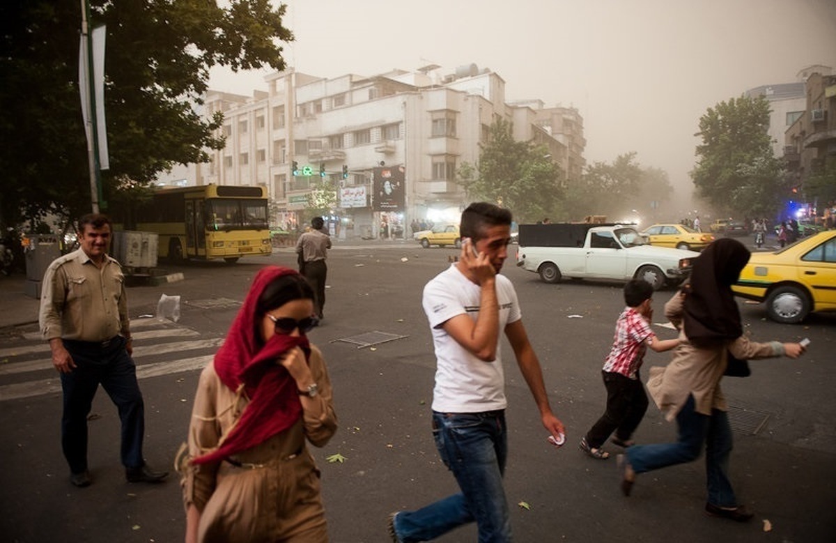 باد شدید و گرد و خاک؛ مهمان روزهای آینده تهران