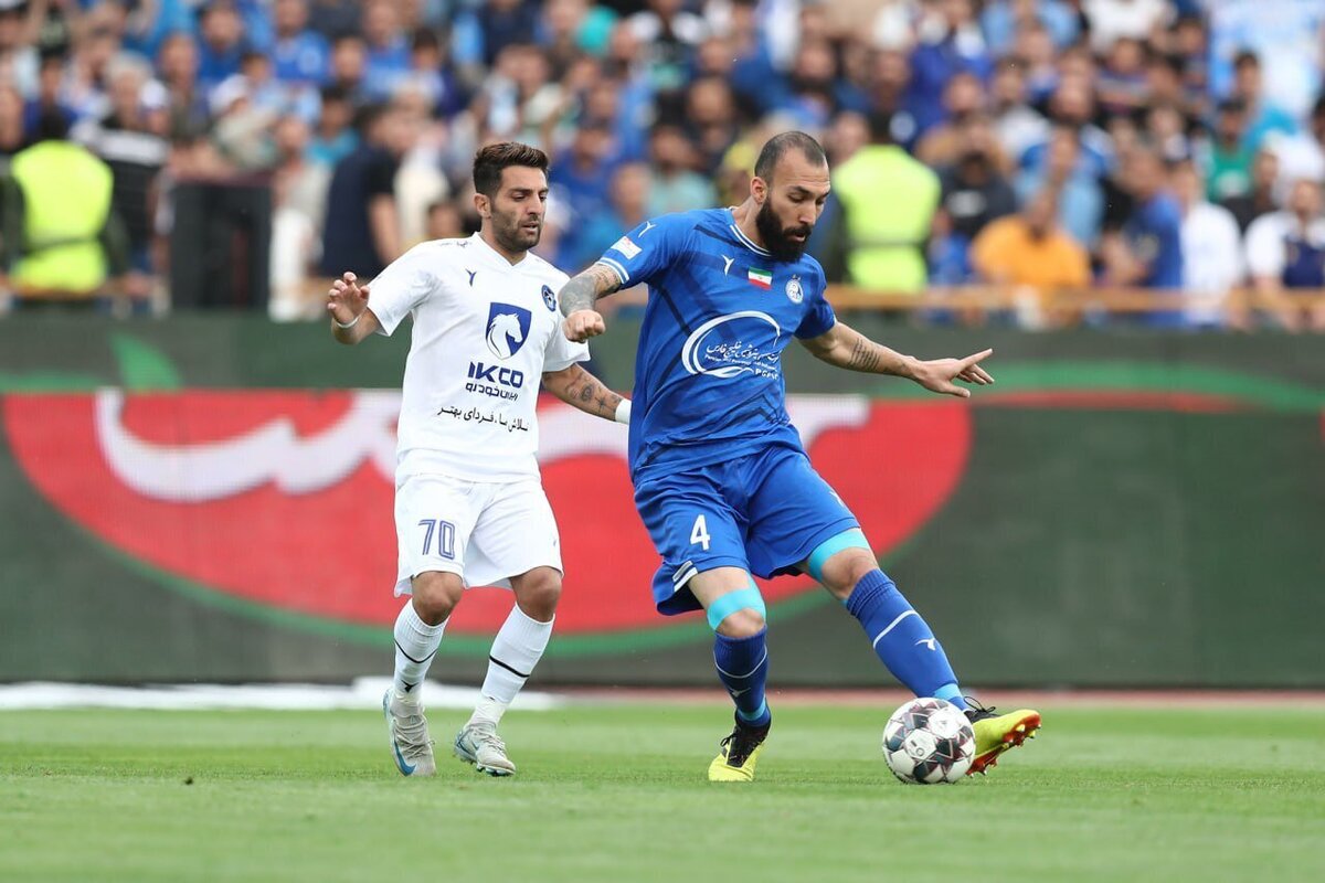 استقلال از پرسپولیس پیشی می‌گیرد؛ برتری خفیف آبی‌ها در جام حذفی