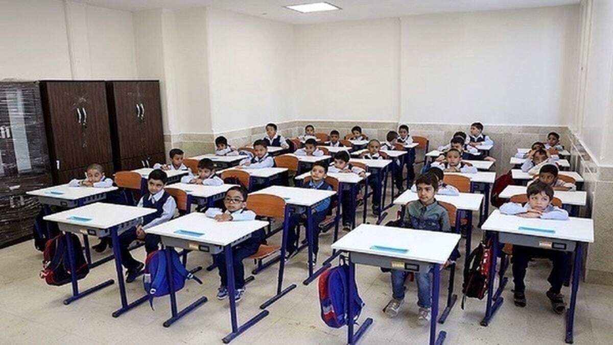تعطیلی مدارس فردا سه شنبه ۹ اردیبهشت ۱۴۰۴ / مدارس کدام استان‌ها فردا تعطیل است؟