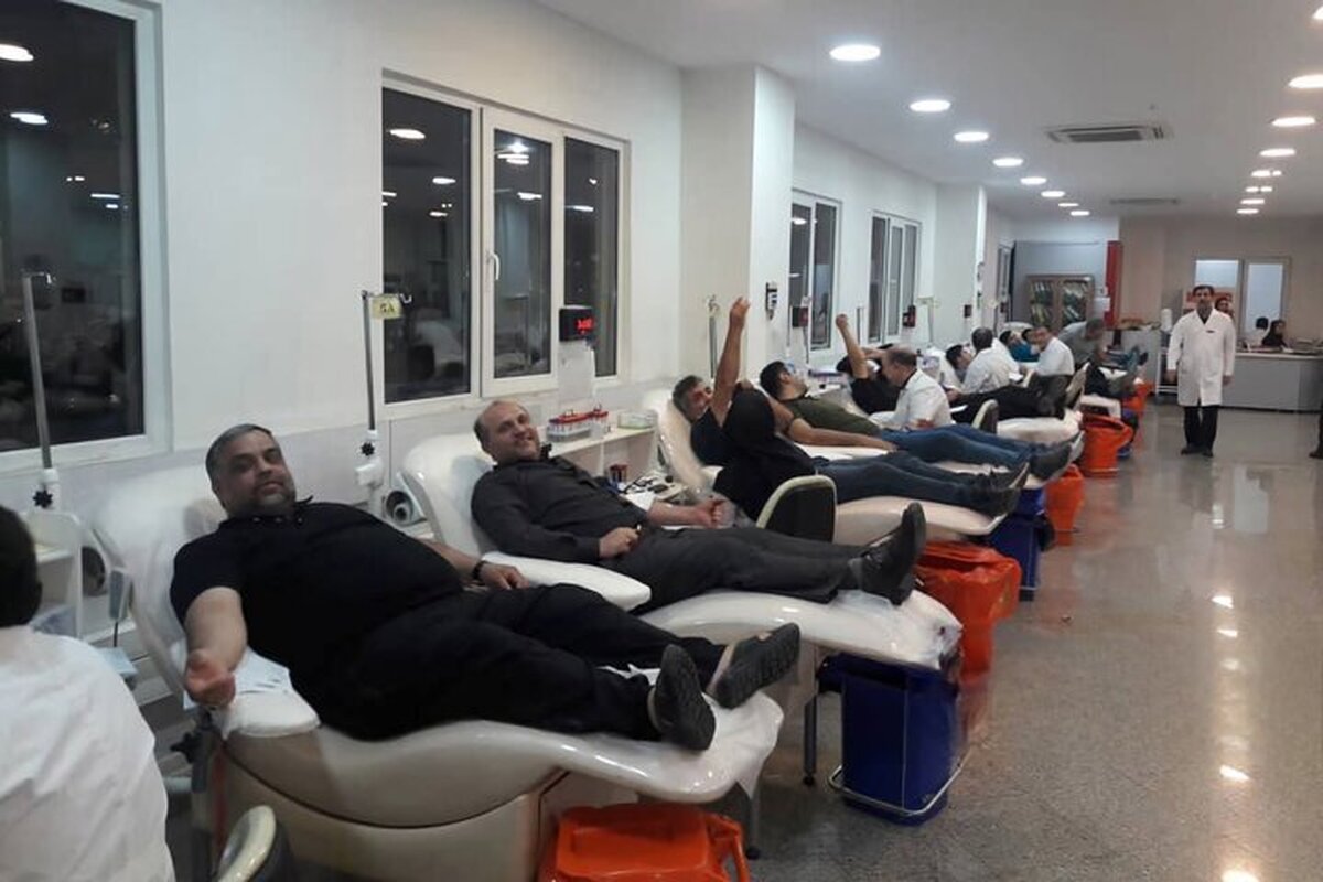 شهروندان تبریزی با اهدای خون به یاری مجروحان انفجار بندرعباس شتافتند
