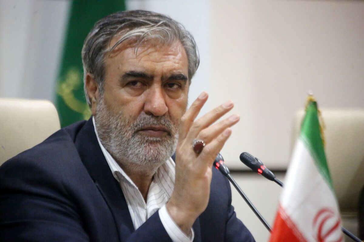 کانتینرهای بندر شهید رجایی حامل چه موادی بودند؟+ فیلم