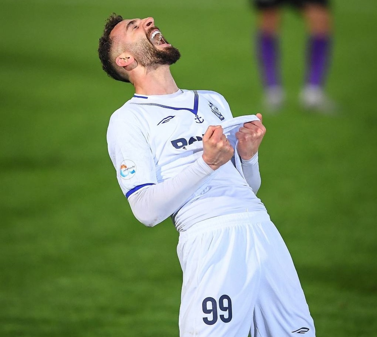 مهاجم پرسپولیسی به داد ملوان رسید