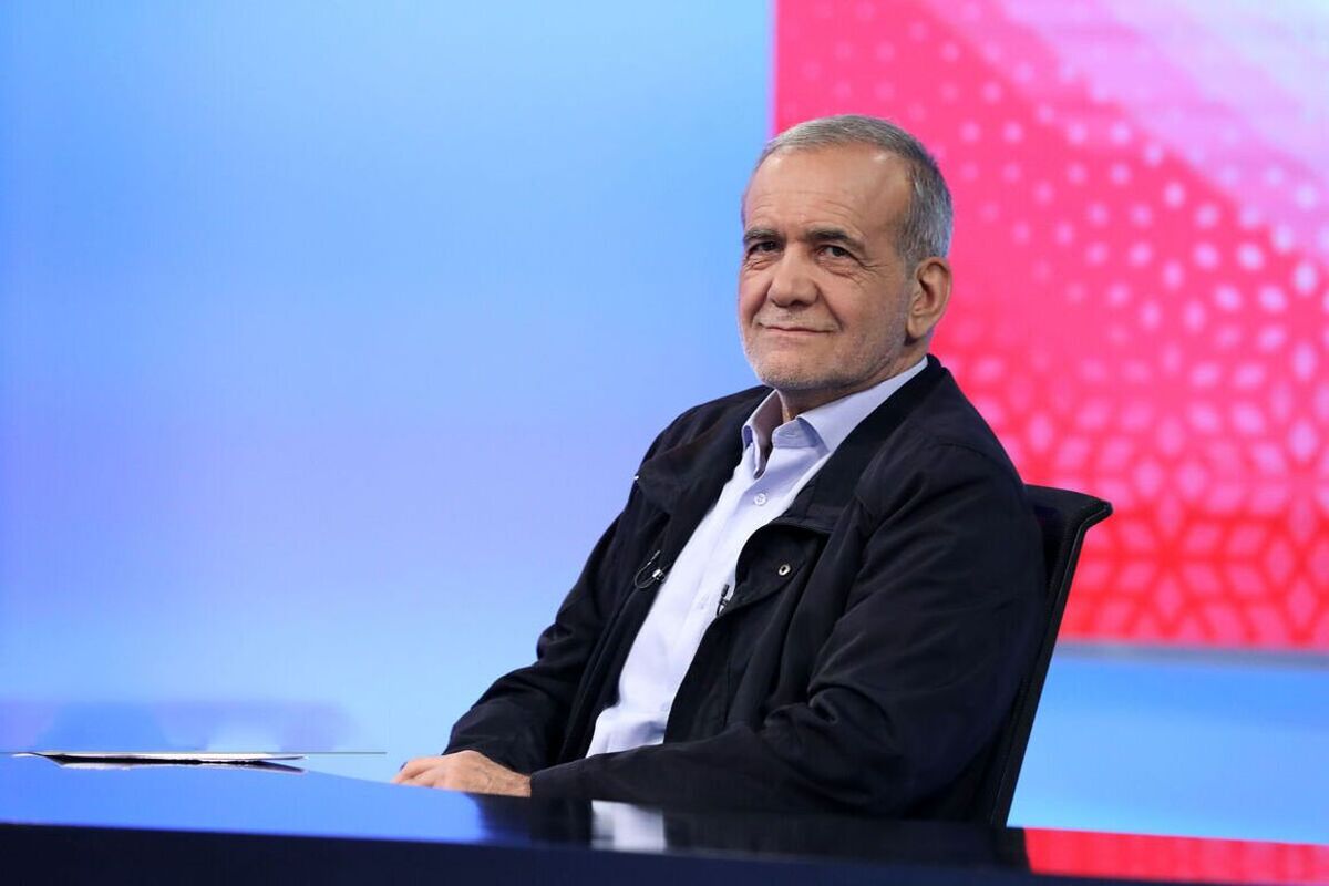 راستی‌آزمایی یک عکس جنجالی؛ مسعود پزشکیان پس از قهرمانی تراکتور جشن گرفت؟