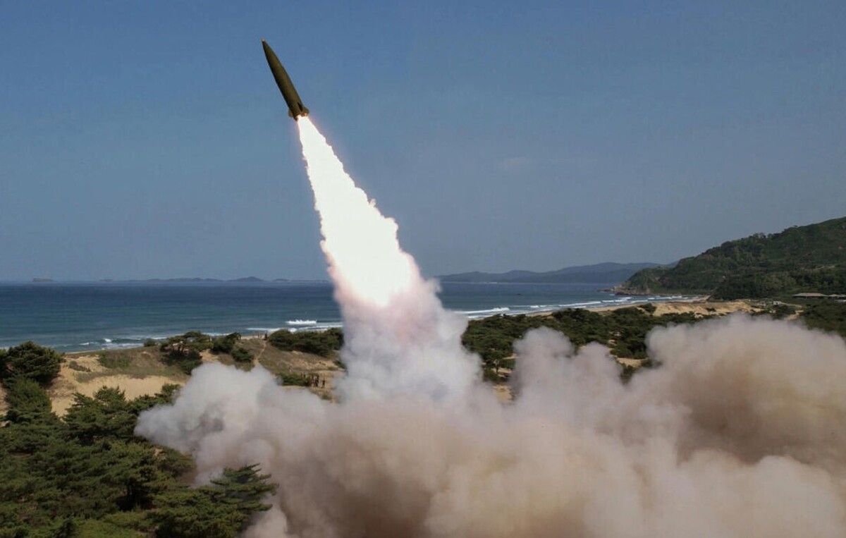 پاکستان موشک فاتح با برد ۱۲۰ کیلومتر را آزمایش کرد