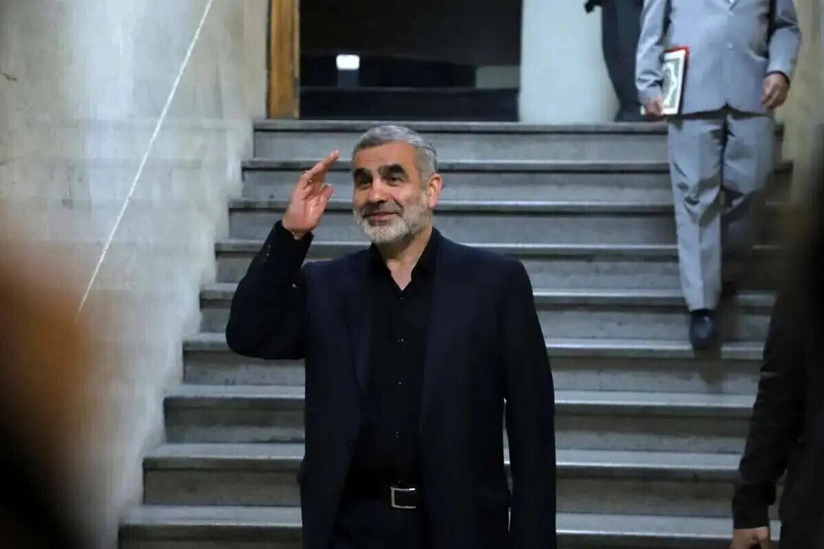 قبلا یک نماینده‌ به سرباز سیلی زد؛ حالا یک "نماینده زاده" افسر پلیس را زیرمی‌گیرد