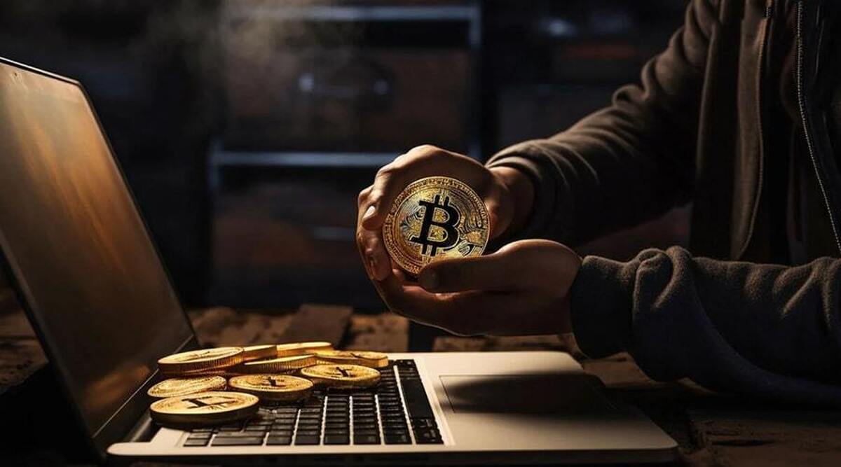 رقابت سنگین شرکت‌ها برای انباشت بیت‌کوین؛ کاربران خرد هنوز شانس خرید دارند؟