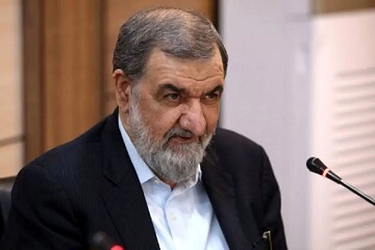 محسن رضایی: غافلگیری شگفت‌انگیزی در راه است/ هنوز هیچکدام از سلاح‌های خود را رونکرده‌ایم