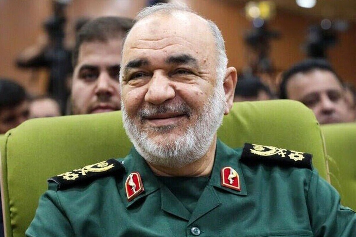 اولین تصویر از پیکر سردار شهیدسلامی در معراج شهدا
