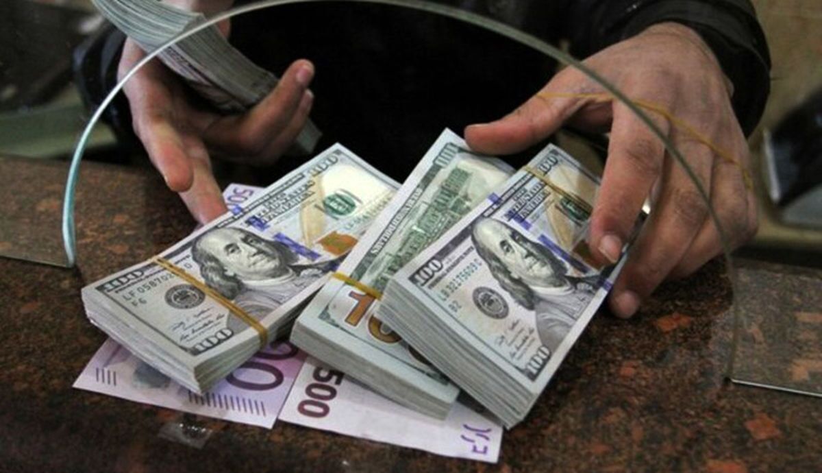 اخبار مذاکرات ایران و آمریکا قیمت دلار را کاهشی کرد؟ / سقوط قیمت دلار در معاملاتعصر ۱۴ مرداد ۱۴۰۴