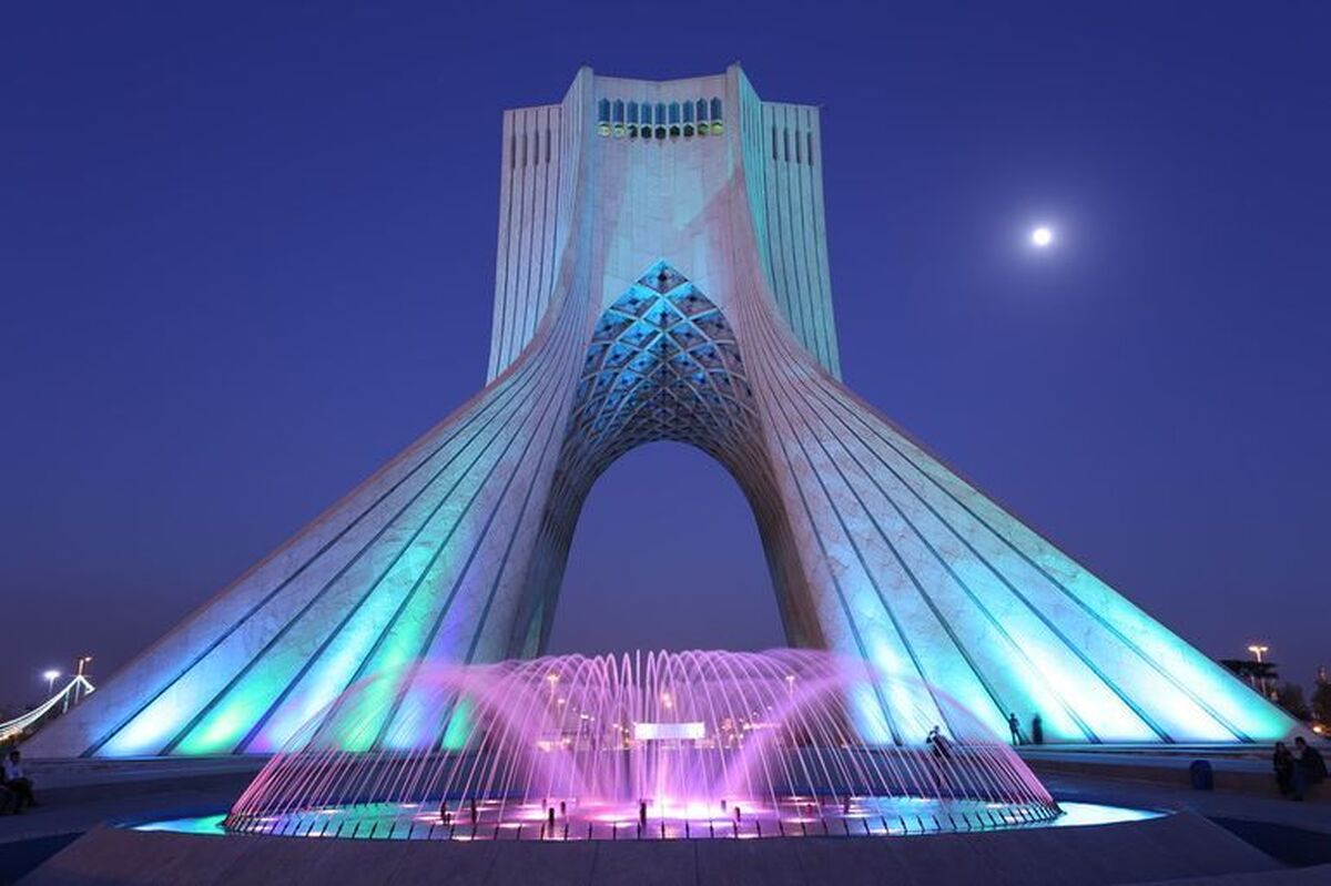 برج آزادی تهران آسیب دید؟