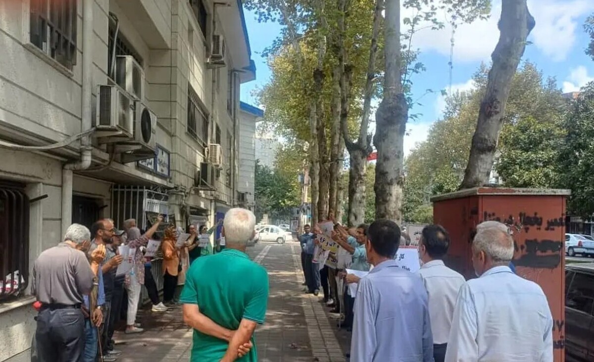 تجمع اعتراضی بازنشستگان امروز ۱۹ مرداد ۱۴۰۴ / همسان‌سازی حقوق بازنشستگان رااصلاح کنید